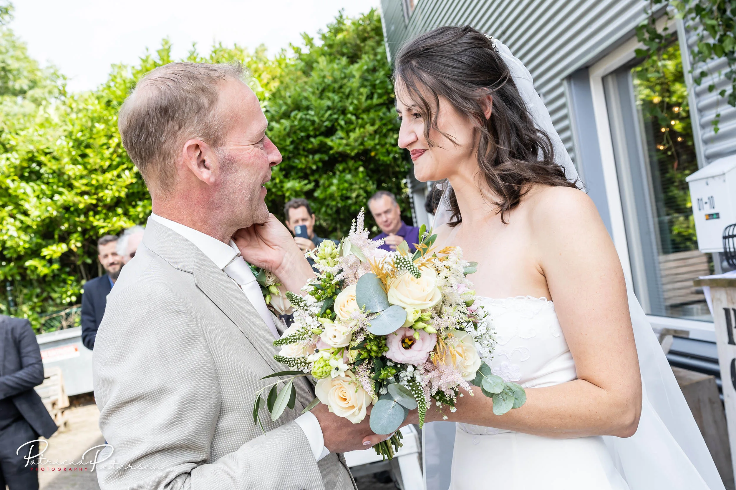 trouwreportage_theater_posa_kevin_rosa_alpaca_manege_lelysta (11)